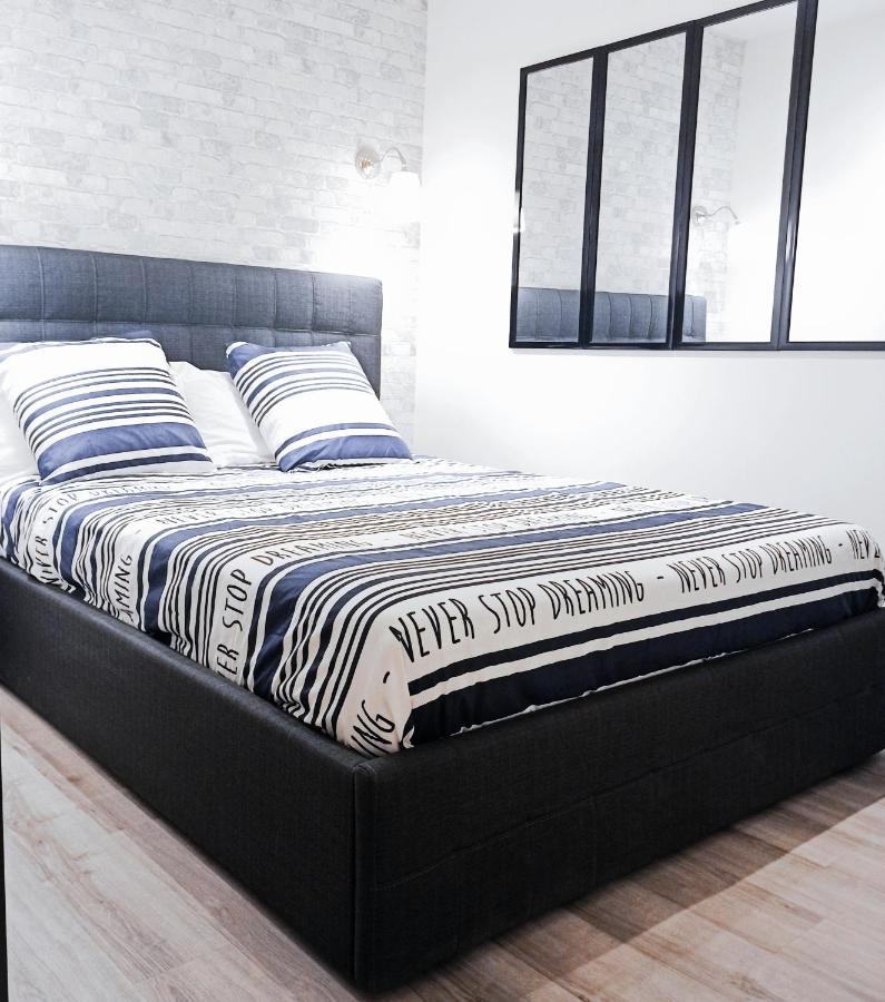 Detente & Jardin By Beds4Wanderlust - Charmant T2 Avec Jardin - Gare Plaisir-Grignon, Versailles 20Km ภายนอก รูปภาพ