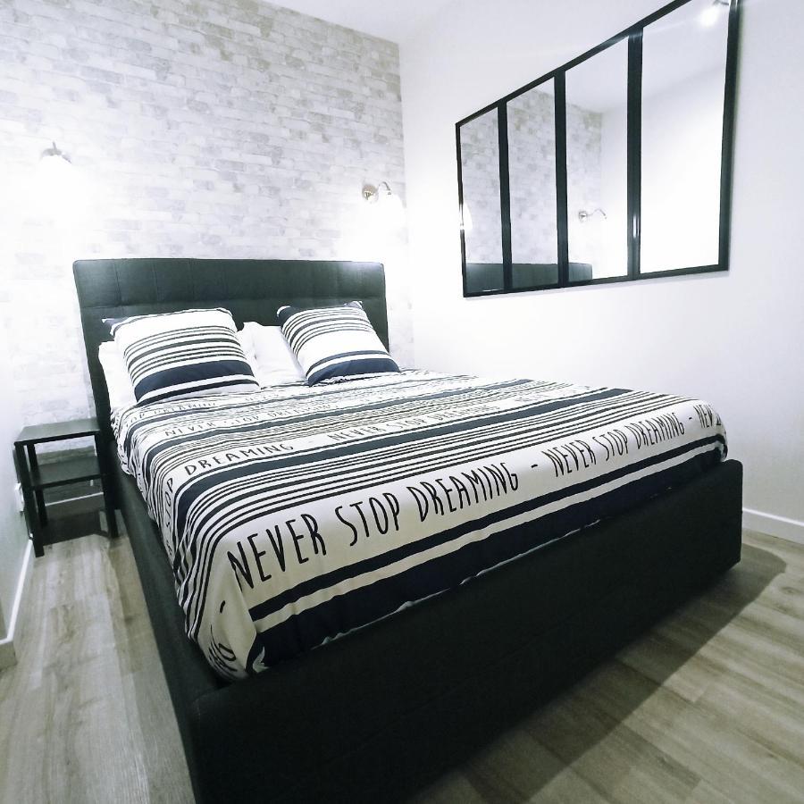 Detente & Jardin By Beds4Wanderlust - Charmant T2 Avec Jardin - Gare Plaisir-Grignon, Versailles 20Km ภายนอก รูปภาพ