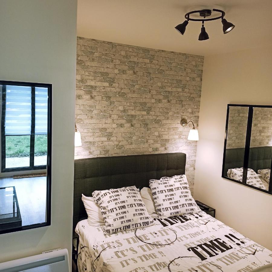 Detente & Jardin By Beds4Wanderlust - Charmant T2 Avec Jardin - Gare Plaisir-Grignon, Versailles 20Km ภายนอก รูปภาพ